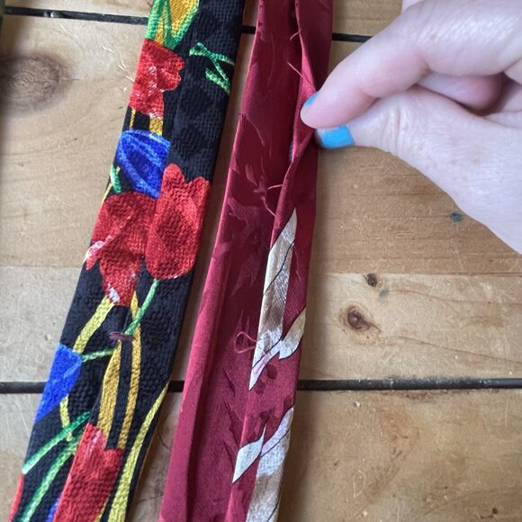 (3) VTG Mens 100% Silk Neck Tie Floral Geometric 57" USA Tulips Abstract Red - Picture 11 of 12